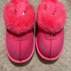 Brand new UGG Women’s Pink Coquette Slippers Size 9